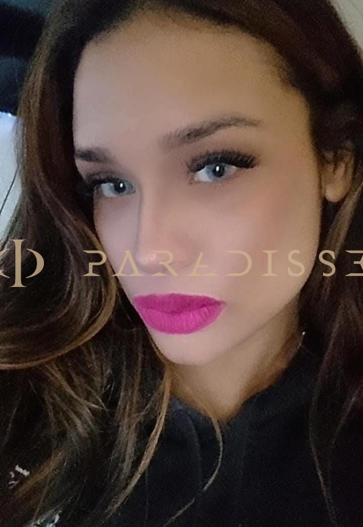 Escorts VIP Paradisse - Andrea